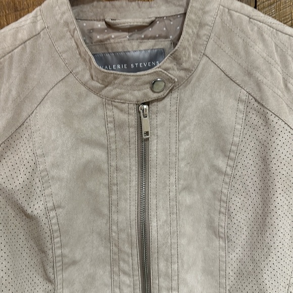 Valerie Stevens ladies faux suede jacket - Picture 5 of 9